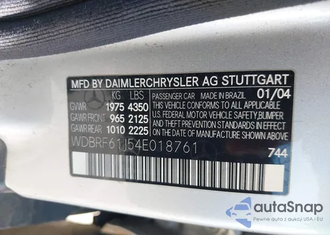 2004 Mercedes-Benz C 240 z USA, uszkodzony, nr VIN WDBRF61J54E018761